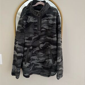 Women's Camouflage Fleece Jacket
